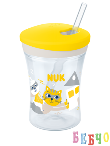 NUK EVOLUTION Action Cup 230мл. със сламка, 12+ мес. жълт
