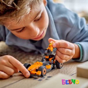 LEGO City Пилот от F1 със състезателна кола McLaren 60442
