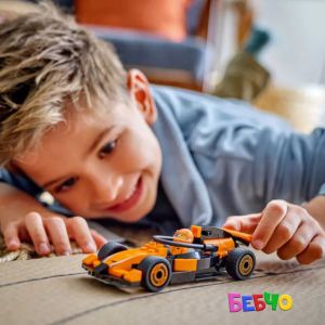 LEGO City Пилот от F1 със състезателна кола McLaren 60442