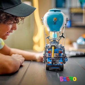 LEGO® Fortnite® Battle Bus 77073