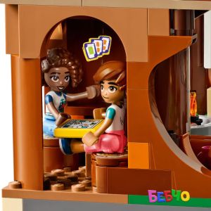 LEGO® FRIENDS Лагер за приключения – дървесна къща 42631