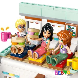 LEGO® Friends Приключение с кемпер на приятелството 42663 