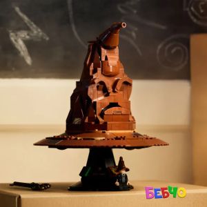 LEGO® Harry Potter™ Говореща разпределителна шапка 76429