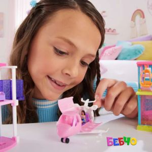 Barbie® Mini BarbieLand™ Мини кукла Barbie® с емблематично мини превозно средство
