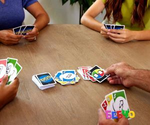 UNO DOS 2.0 Карти за игра 