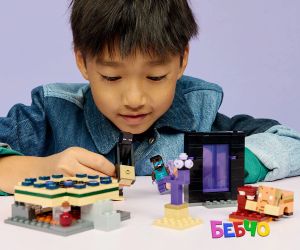 LEGO® Minecraft Пътешествие през портала към ада и края 21584 