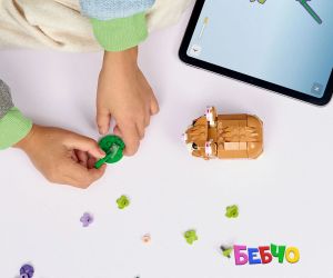 LEGO® Creator Сладък хамстер с цвете 31376 