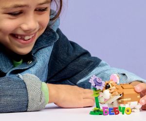 LEGO® Creator Сладък хамстер с цвете 31376 