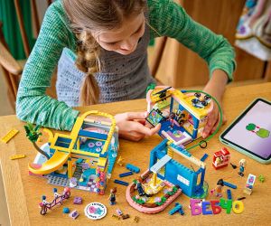 LEGO® Friends  Къща на клуба на приятелите в Хартлейк сити 42689 