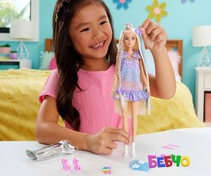 Barbie® Забавна и елегантна кукла с дълга руса коса, аксесоари и 2 тоалета