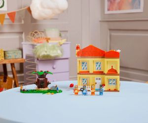 LEGO® Bluey Семейната къща на Блуи 11203