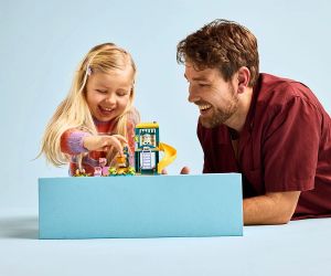 LEGO® Bluey На площадката с Блуи и Клои 11201 