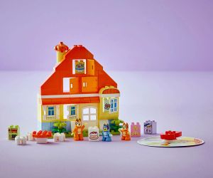 LEGO® DUPLO® Bluey Семейната къща на Блуи с игра на запомняне 10459 