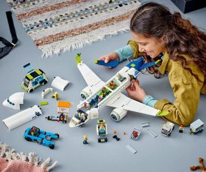 LEGO® City Пътнически самолет 60367 