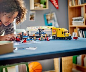 LEGO® City Жълт камион за доставки 60440 