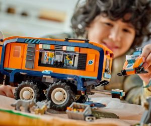 LEGO® City Камион с научна лаборатория за арктически изследователи 60471 