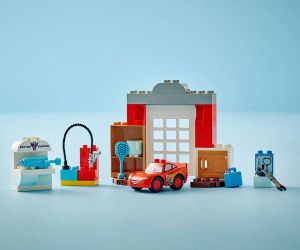 LEGO® DUPLO® Disney™ Посещението на Маккуин в гаража на Док 10456 