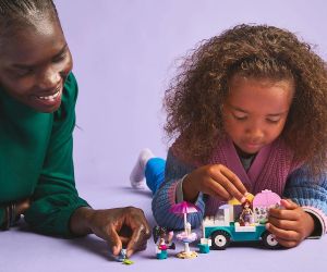 LEGO® Friends Камион за сладолед в Хартлейк Сити 42644 