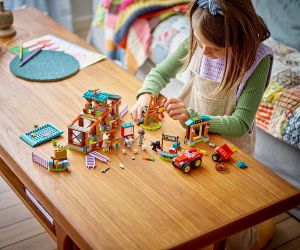 LEGO® Friends Ферма-убежище за животни 42617