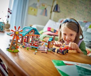 LEGO® Friends Ферма-убежище за животни 42617