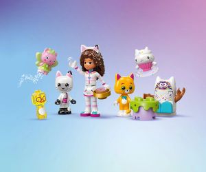 LEGO® Gabby's Dollhouse Царство на сладкишите и котешка градина 11205 