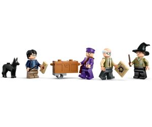 LEGO® Harry Potter™ Приключение с автобуса „Среднощния рицар“ 76446