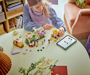 LEGO® Friends Градинско кафене и магазин за цветя 42671 