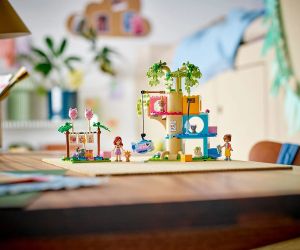 LEGO® Friends Котешко парти за рожден ден и дървесна къща 42666 