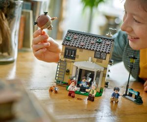 LEGO® Harry Potter „Привит Драйв“ Посещението на леля Мардж 76451 