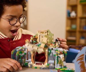 LEGO® Jurassic World™ Въздушна мисия със спинозавър и кетцалкоатлус 76976 
