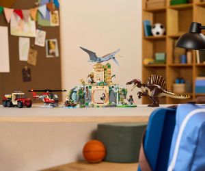 LEGO® Jurassic World™ Въздушна мисия със спинозавър и кетцалкоатлус 76976 