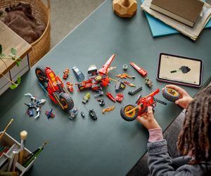 LEGO® NINJAGO™ Бойно превозно средство на нинджите 71844 