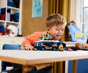 LEGO® Sonic the Hedgehog™ Команден камион на екипа на Sonic 77006 