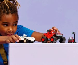 LEGO® Sonic Колата на Silver срещу чудовищния камион на Нъкълс 77118 