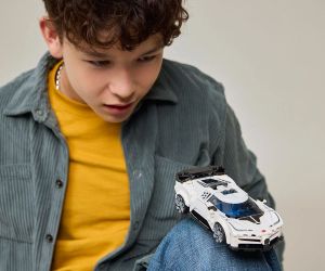 LEGO® Speed Champions Хиперспортна кола Bugatti Centodieci 77240 