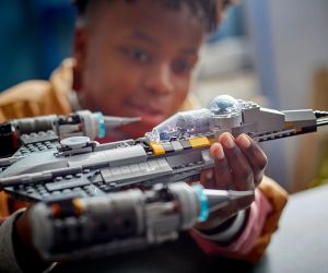 LEGO® Star Wars The Mandalorian’s N-1 Starfighter™ 75325 