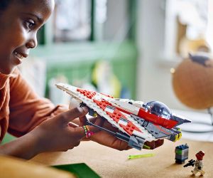 LEGO® Star Wars™ Изтребителят на Джедай Боб 75388 