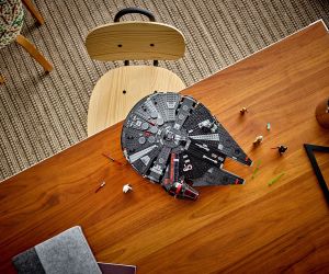 LEGO® Star Wars™ Черният сокол 75389 