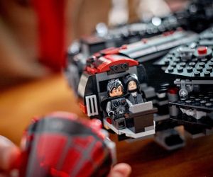 LEGO® Star Wars™ Черният сокол 75389 