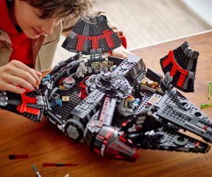 LEGO® Star Wars™ Черният сокол 75389 
