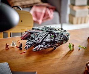LEGO® Star Wars™ Черният сокол 75389 