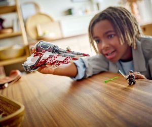 LEGO® Star Wars™ Джедайският прехващач на Асока™ 75401 