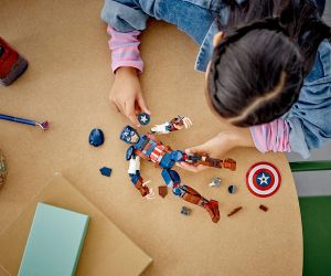 LEGO® Marvel Super Heroes Фигура за изграждане капитан Америка 76258 