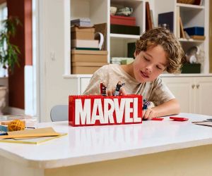 LEGO® Marvel Лого на MARVEL и минифигури 76313 