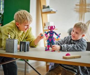 LEGO® Marvel Super Heroes Фантастичната четворка срещу Галактус - фигура за конструиране 76316 