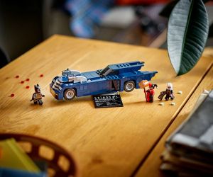 LEGO® DC Comics Super Heroes Batman™  Батман с батмобила срещу Харли Куин и мистър Фрийз 76274 
