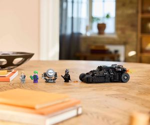 LEGO® Batman™ Батман с всъдеход срещу Двуликия и Жокера 76303  