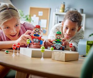 LEGO® Super Mario™  Mario Kart™ Baby Mario срещу Baby Luigi 72034