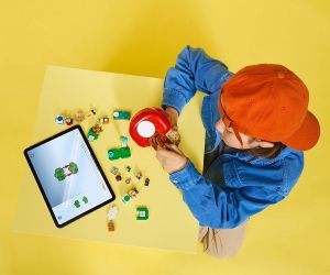 LEGO® Super Mario™ Парти в къщата на Toad 72041 