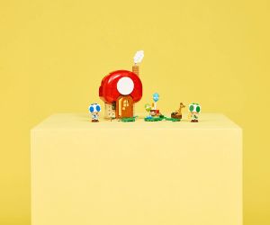 LEGO® Super Mario™ Парти в къщата на Toad 72041 
